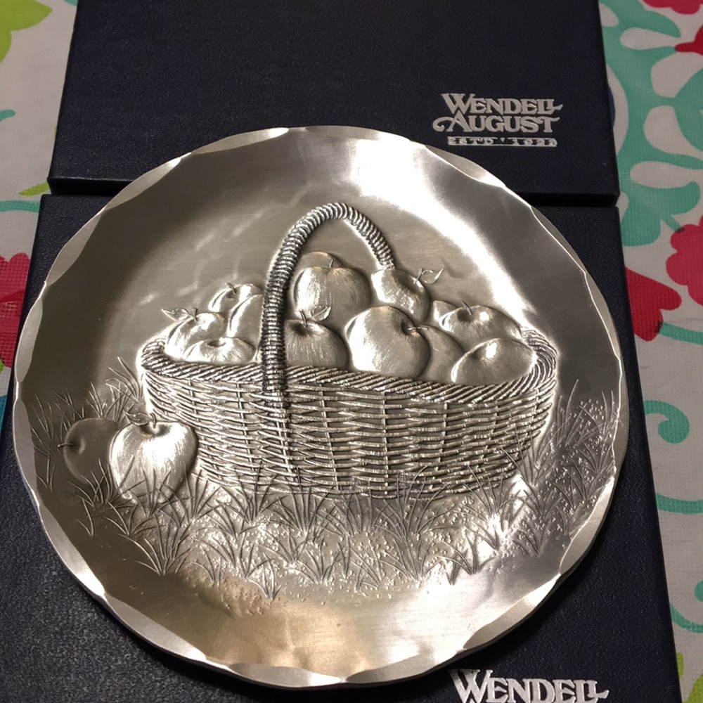 Wendell August hammered aluminum coaster